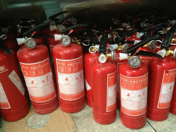灭火器 灭火器